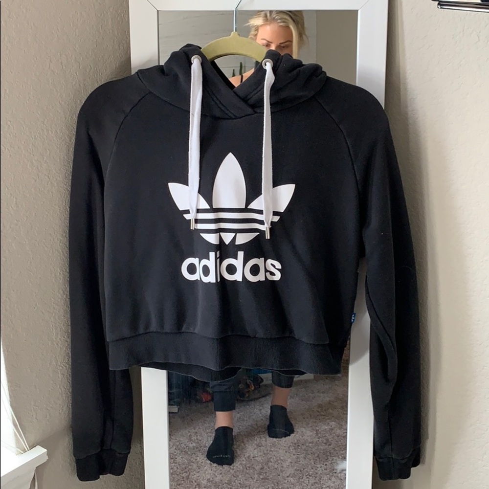 Cropped adidas sweatshirt